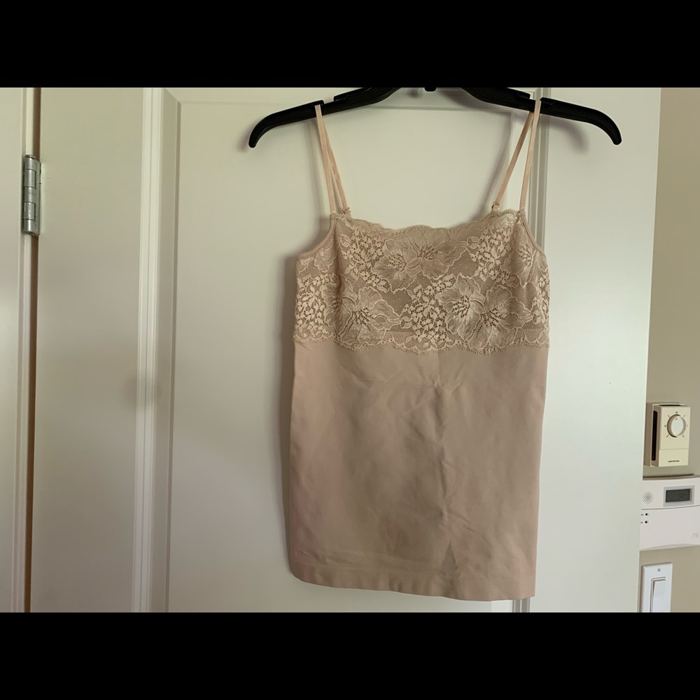 Banana Republic laces camisole NWOT